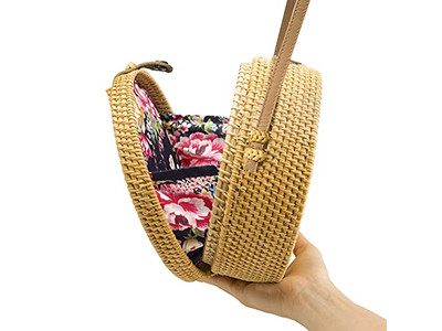 Borsa di paglia per ragazze Borsa artigianale Intrecciata a mano Indonesia Isolata Bambini Spiaggia